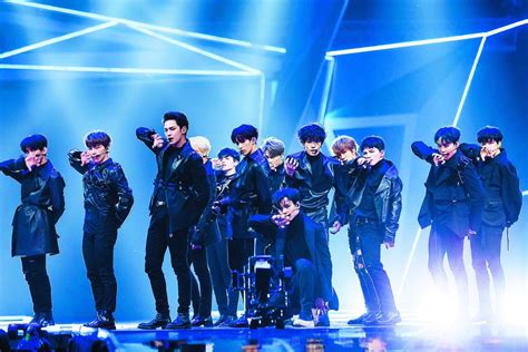 Mnet Asian Music Awards 2022: Een K-Pop Spectakel Met Verrassende Wendingen en Ondertussen een Weergave van de Evolutie van het Genre